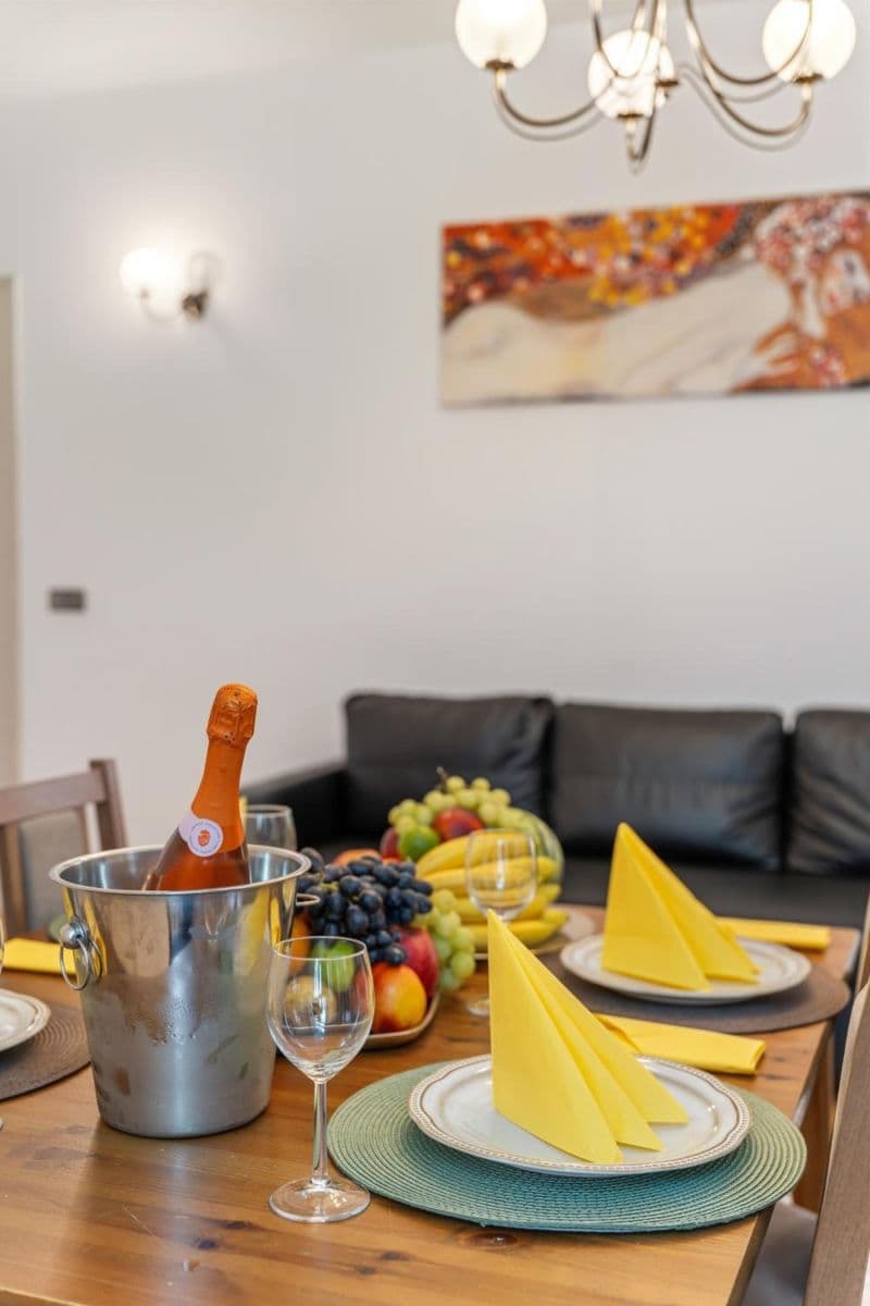 Prenájom bytu 143 m², Krakovská, Praha, Praha Prenájom bytu 143 m², Krakovská, Praha, Praha