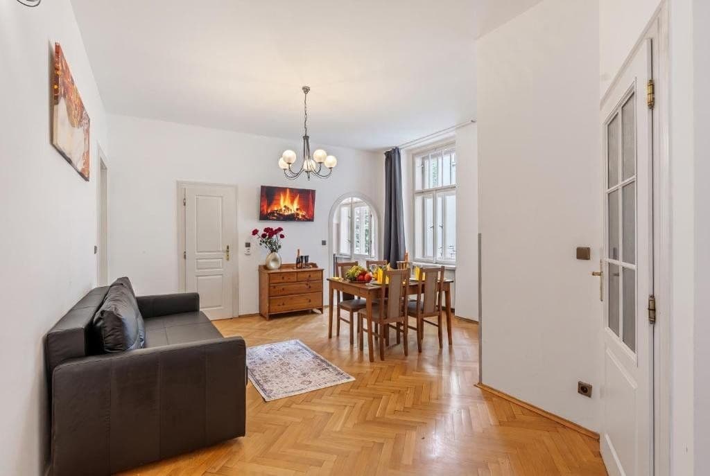 Prenájom bytu 143 m², Krakovská, Praha, Praha Prenájom bytu 143 m², Krakovská, Praha, Praha