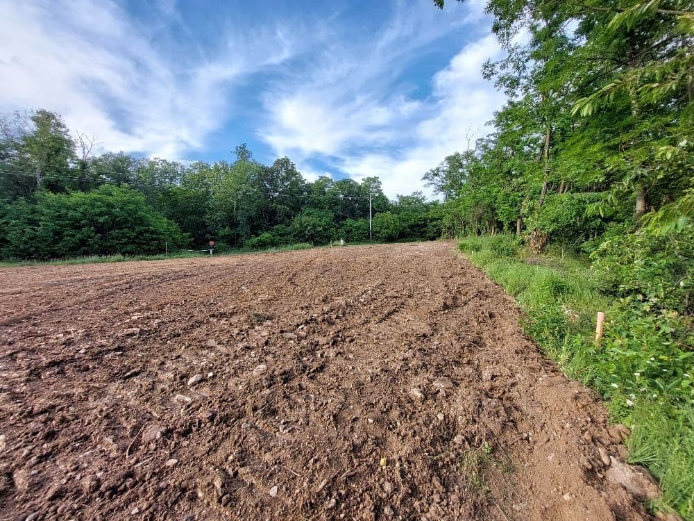 Predaj pozemku 947 m², Hořanská cesta, Most, Ústecký kraj Predaj pozemku 947 m², Hořanská cesta, Most, Ústecký kraj