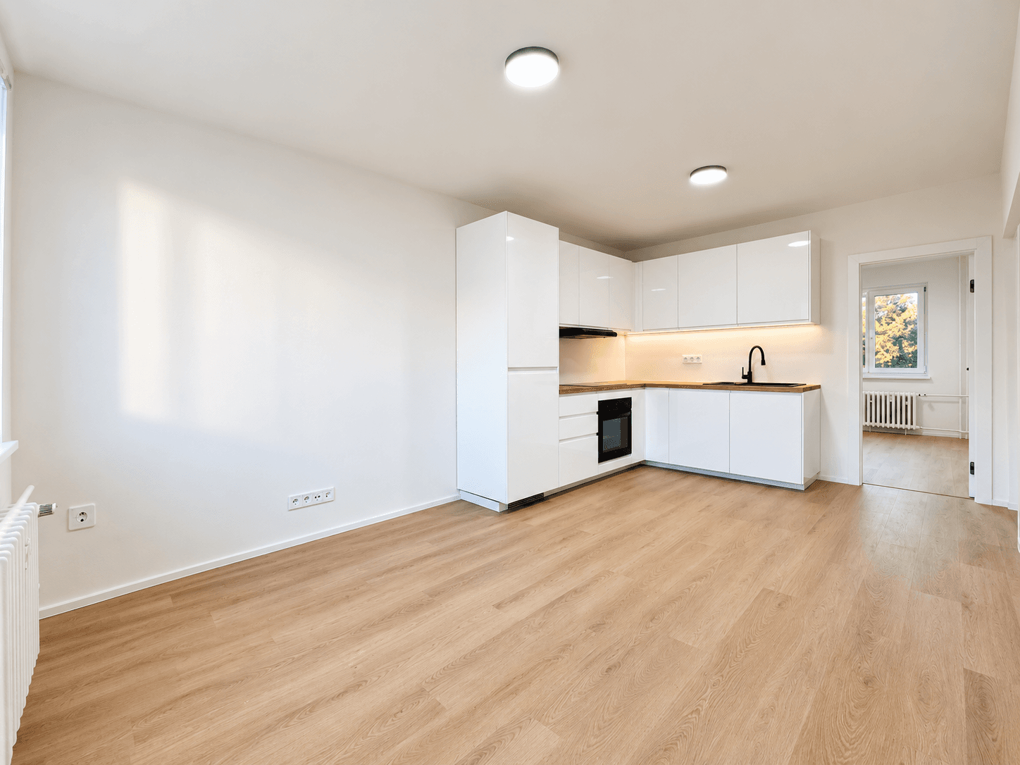 Predaj bytu 3-izbový 54 m², Káranská, Praha, Praha Predaj bytu 3-izbový 54 m², Káranská, Praha, Praha