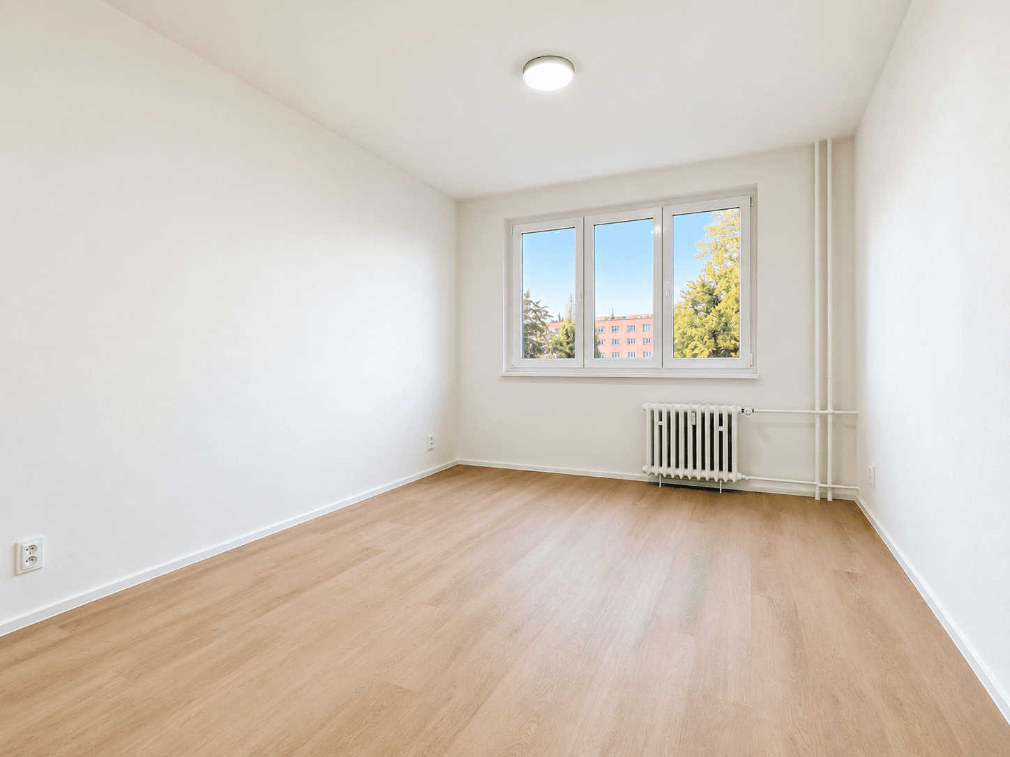 Predaj bytu 3-izbový 54 m², Káranská, Praha, Praha Predaj bytu 3-izbový 54 m², Káranská, Praha, Praha