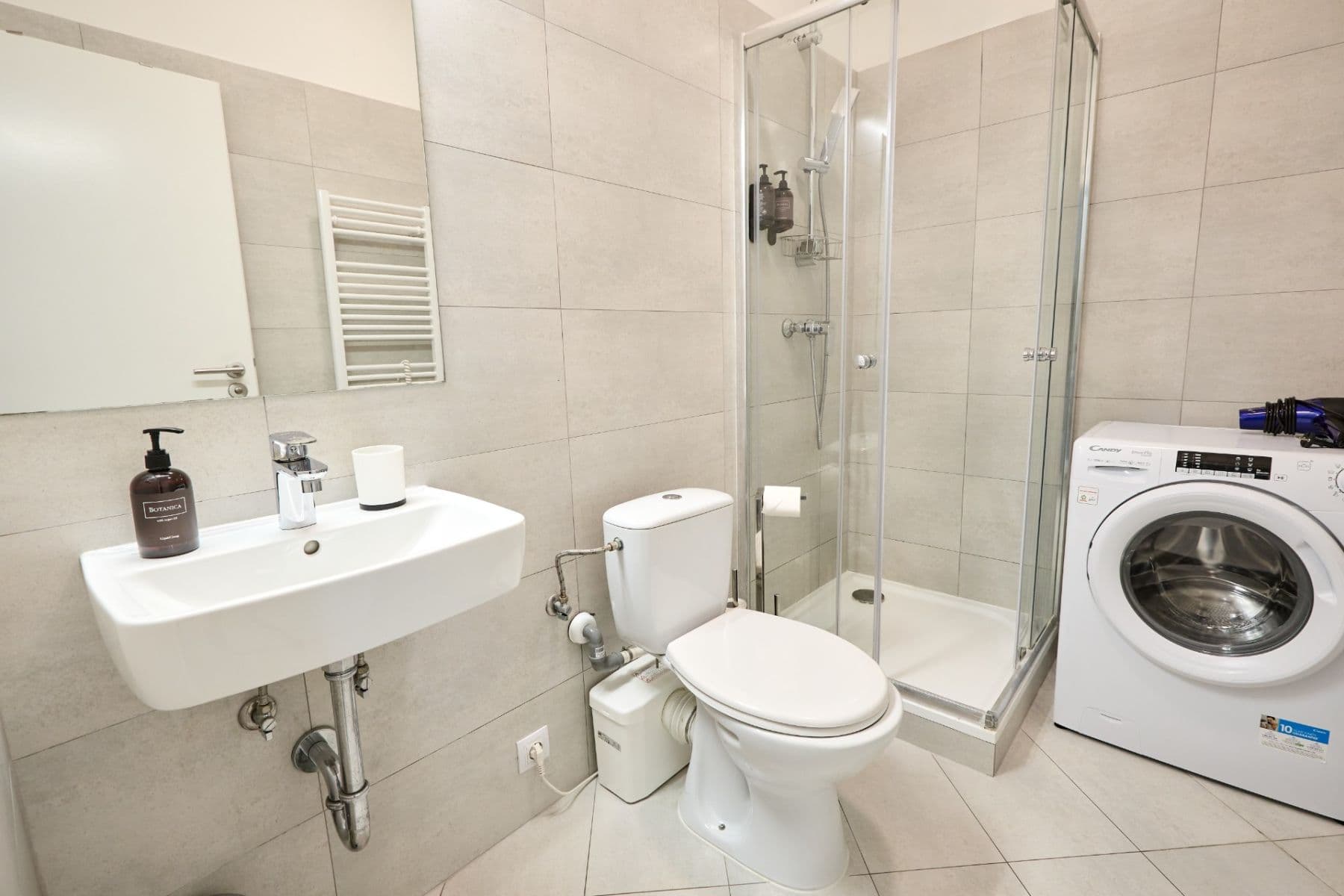 Prenájom bytu 1-izbový 25 m², Strakonická, Praha, Praha Prenájom bytu 1-izbový 25 m², Strakonická, Praha, Praha