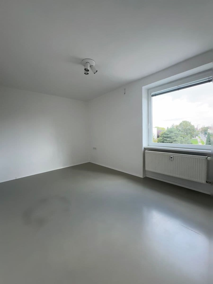 Predaj bytu 3-izbový 62 m², Bezručova, Hradec Králové, Královéhradecký kraj Predaj bytu 3-izbový 62 m², Bezručova, Hradec Králové, Královéhradecký kraj