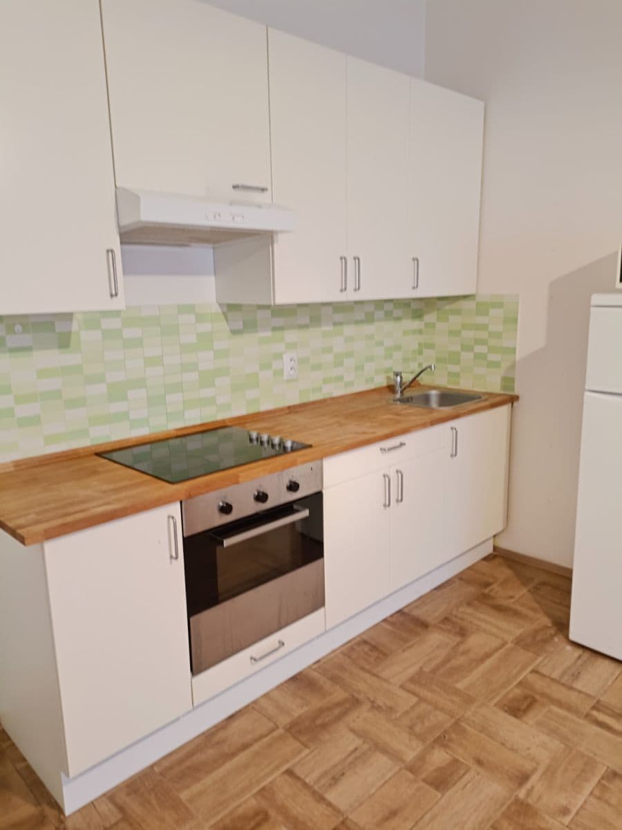 Prenájom bytu 2-izbový 48 m², Levá, Praha, Praha Prenájom bytu 2-izbový 48 m², Levá, Praha, Praha
