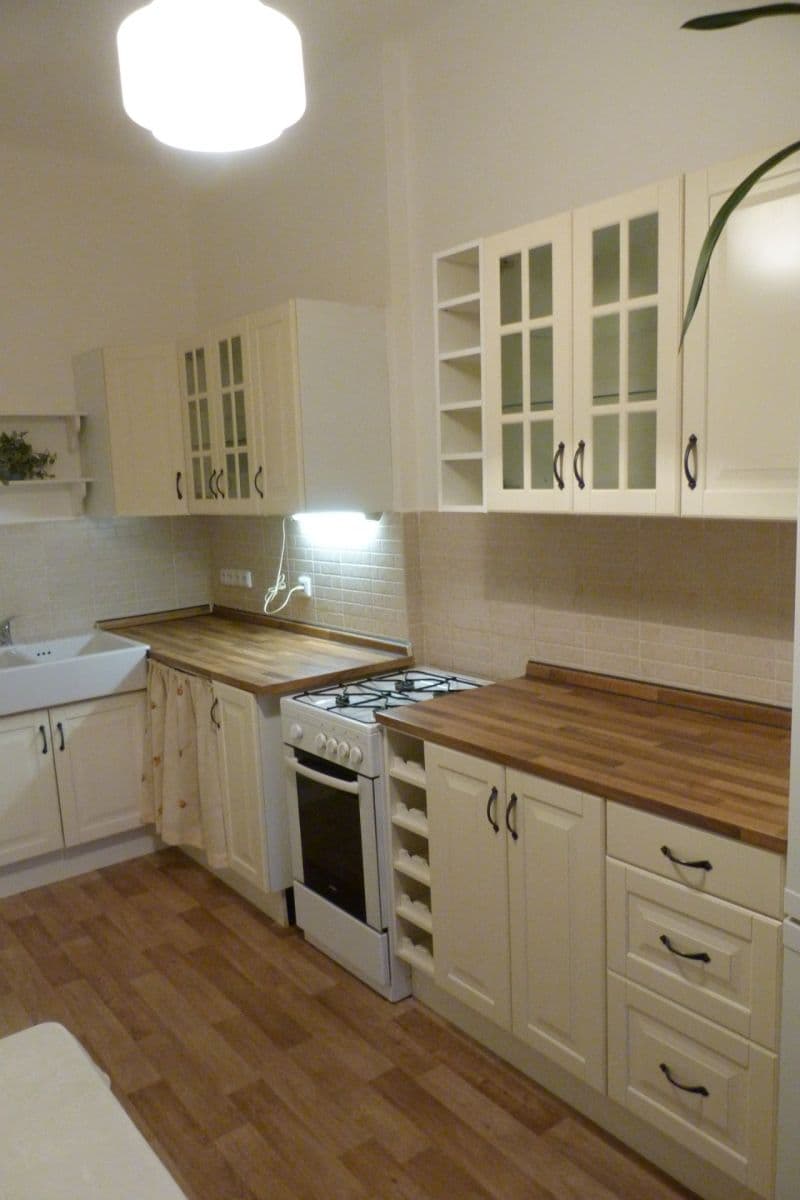 Prenájom bytu 1-izbový 47 m², Levá, Praha, Praha Prenájom bytu 1-izbový 47 m², Levá, Praha, Praha