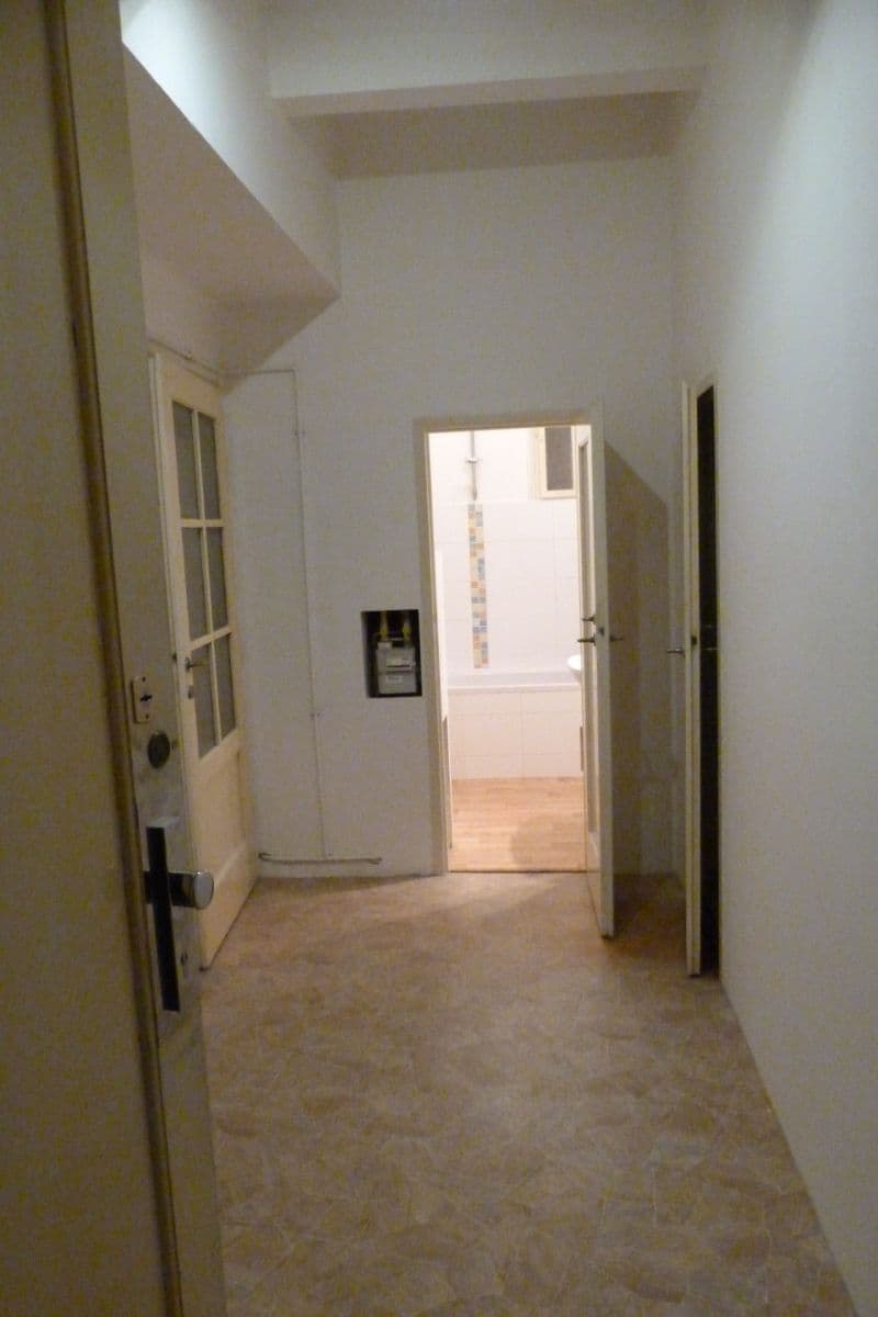 Prenájom bytu 1-izbový 47 m², Levá, Praha, Praha Prenájom bytu 1-izbový 47 m², Levá, Praha, Praha