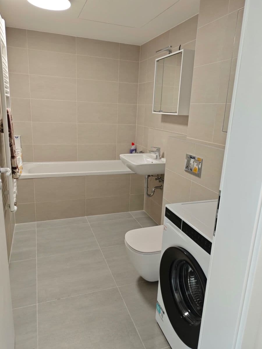 Prenájom bytu 1-izbový 36 m², Ke Kříži, Praha, Praha Prenájom bytu 1-izbový 36 m², Ke Kříži, Praha, Praha