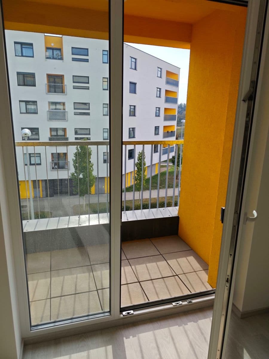 Prenájom bytu 1-izbový 36 m², Ke Kříži, Praha, Praha Prenájom bytu 1-izbový 36 m², Ke Kříži, Praha, Praha