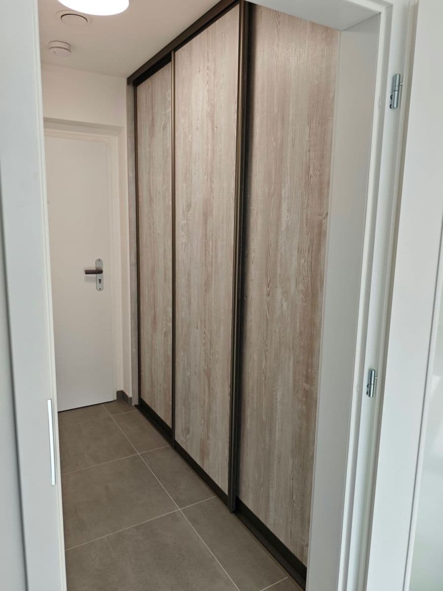 Prenájom bytu 1-izbový 36 m², Ke Kříži, Praha, Praha Prenájom bytu 1-izbový 36 m², Ke Kříži, Praha, Praha