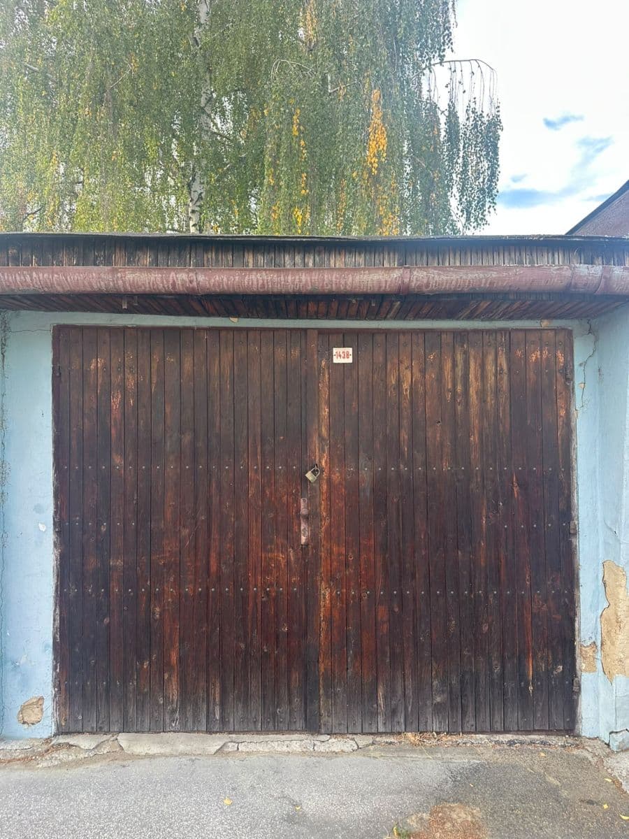 Predaj garáže 18 m², Benešovo nábřeží, Zlín, Zlínský kraj Predaj garáže 18 m², Benešovo nábřeží, Zlín, Zlínský kraj