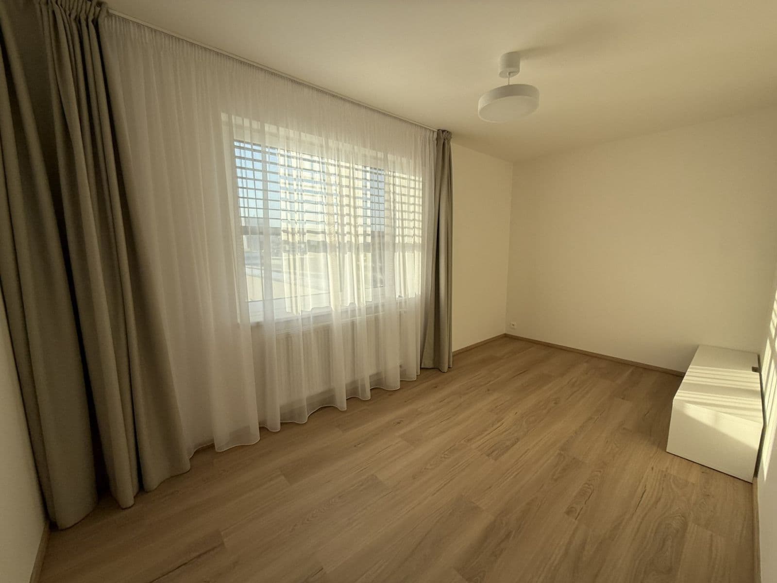 Prenájom bytu 3-izbový 79 m², Laponská, Praha, Praha Prenájom bytu 3-izbový 79 m², Laponská, Praha, Praha