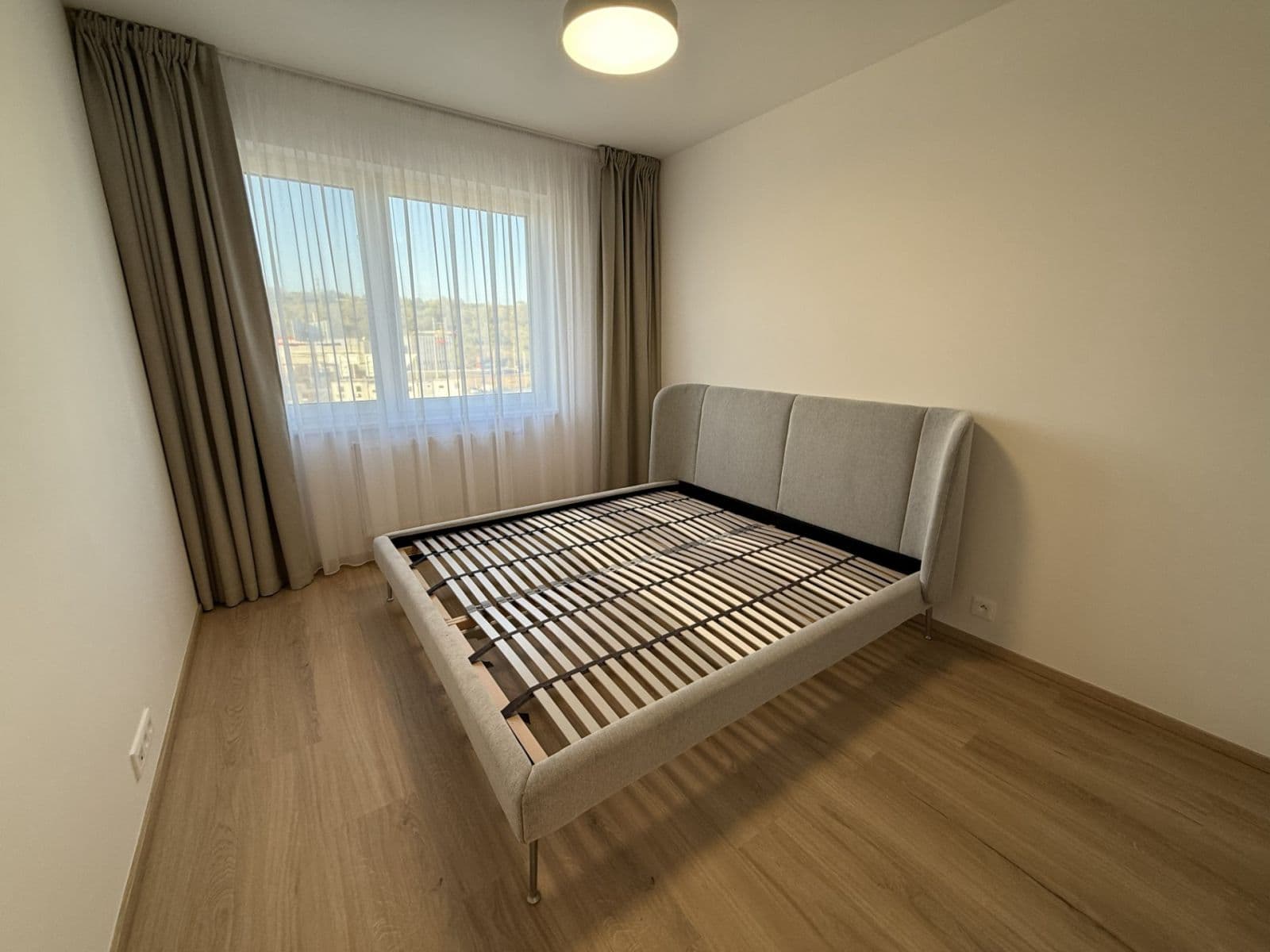 Prenájom bytu 3-izbový 79 m², Laponská, Praha, Praha Prenájom bytu 3-izbový 79 m², Laponská, Praha, Praha