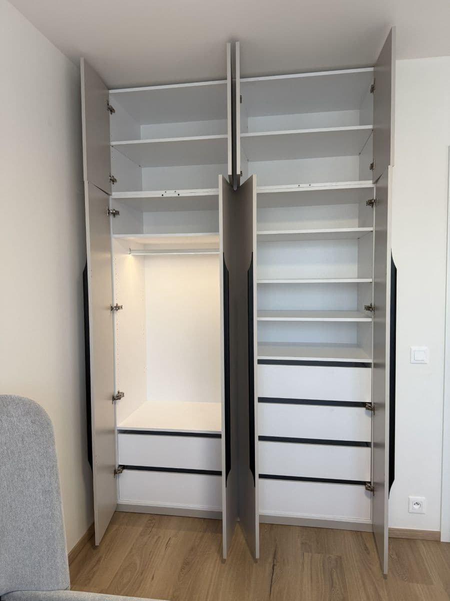Prenájom bytu 3-izbový 79 m², Laponská, Praha, Praha Prenájom bytu 3-izbový 79 m², Laponská, Praha, Praha