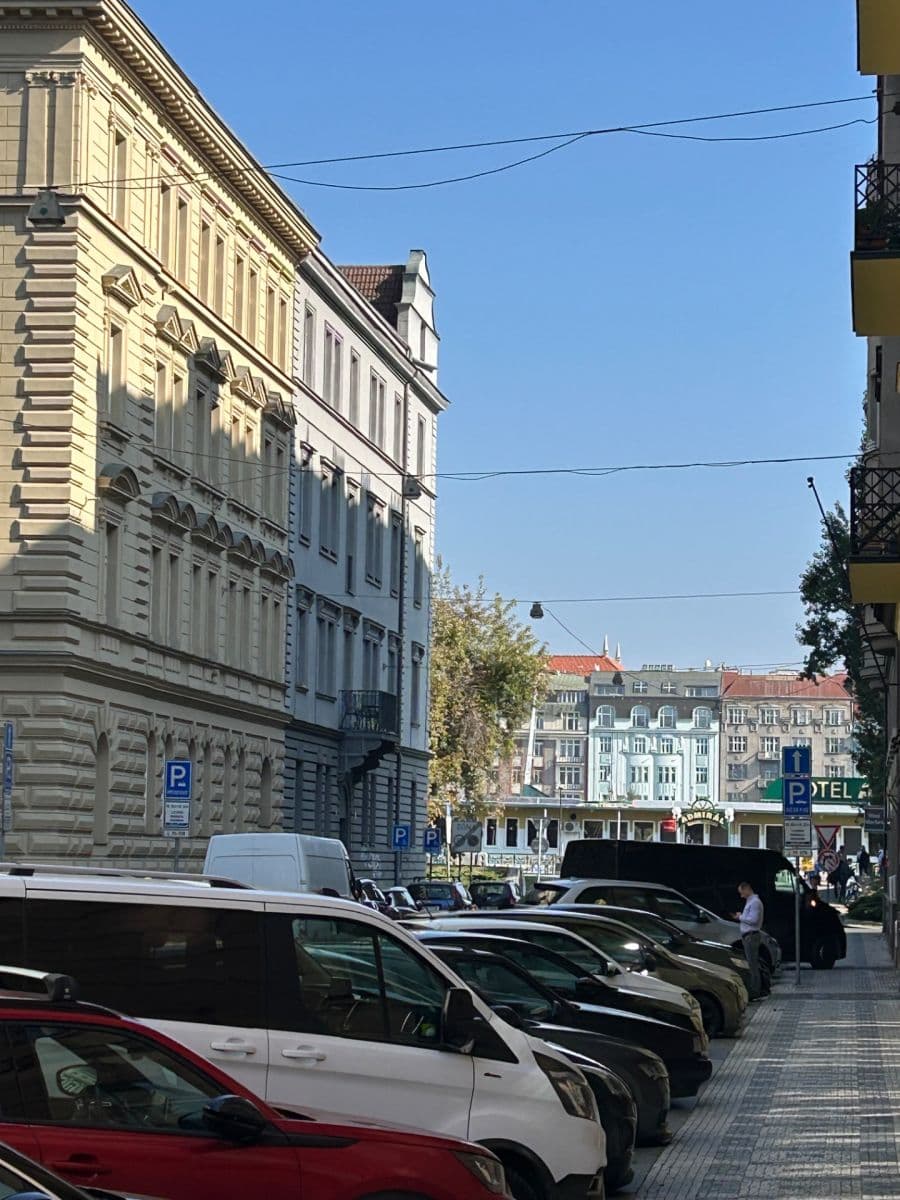 Prenájom bytu 2-izbový 60 m², Jindřicha Plachty, Praha, Praha Prenájom bytu 2-izbový 60 m², Jindřicha Plachty, Praha, Praha