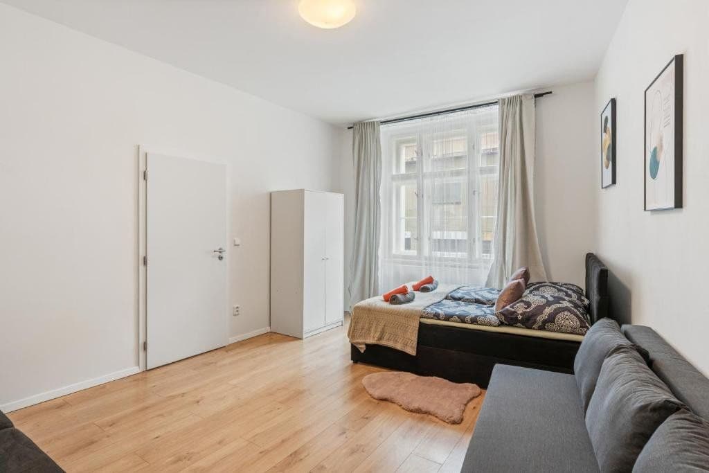 Prenájom bytu 138 m², Košická, Praha, Praha Prenájom bytu 138 m², Košická, Praha, Praha