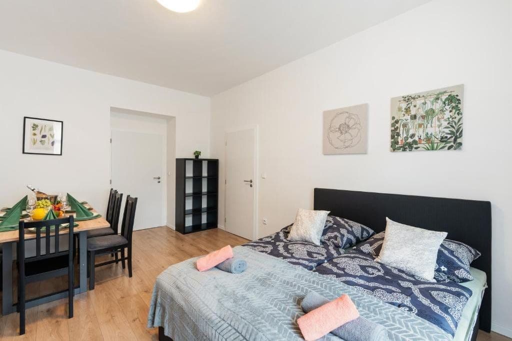 Prenájom bytu 138 m², Košická, Praha, Praha Prenájom bytu 138 m², Košická, Praha, Praha