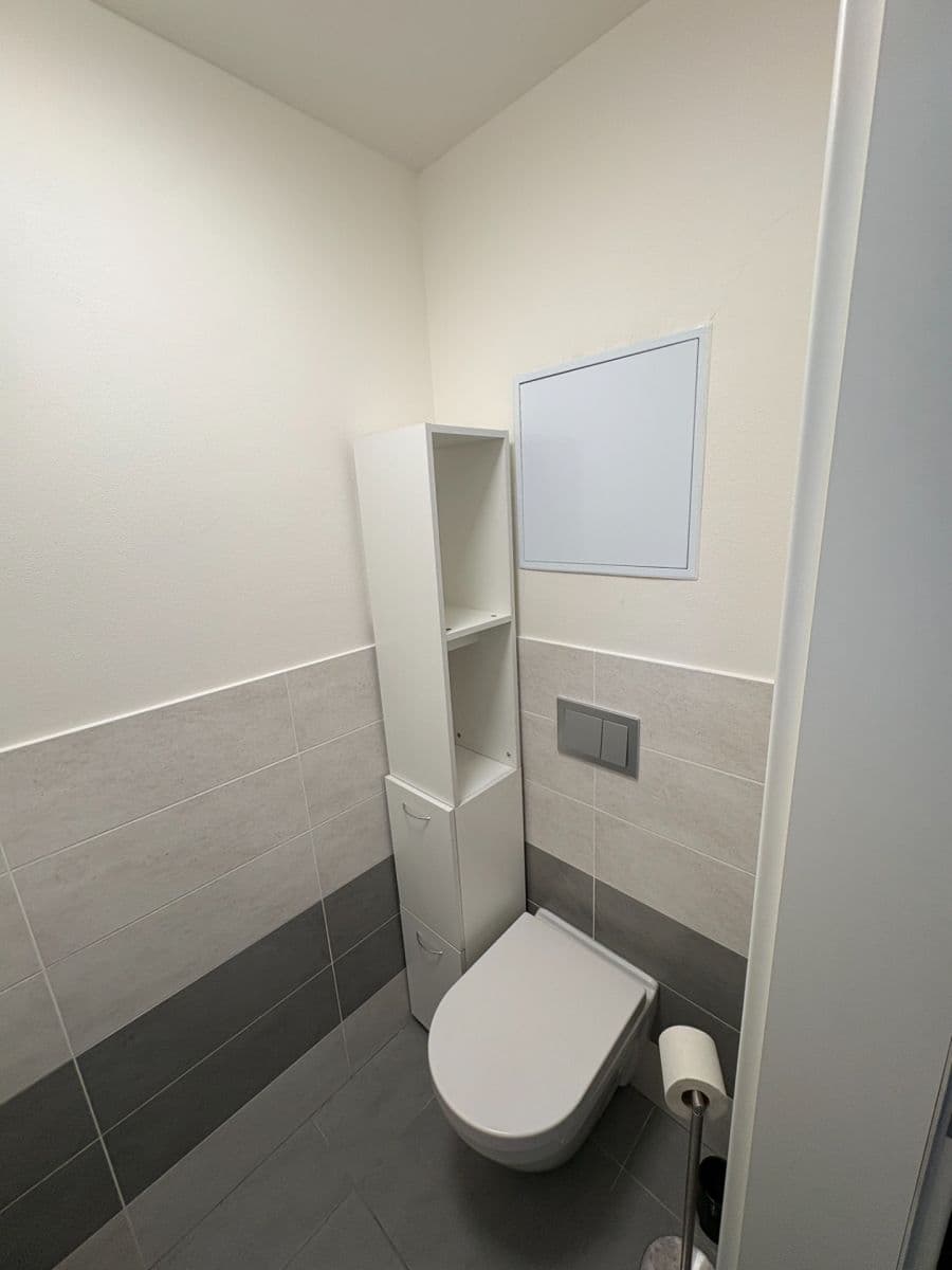 Prenájom bytu 2-izbový 55 m², Tupolevova, Praha, Praha Prenájom bytu 2-izbový 55 m², Tupolevova, Praha, Praha
