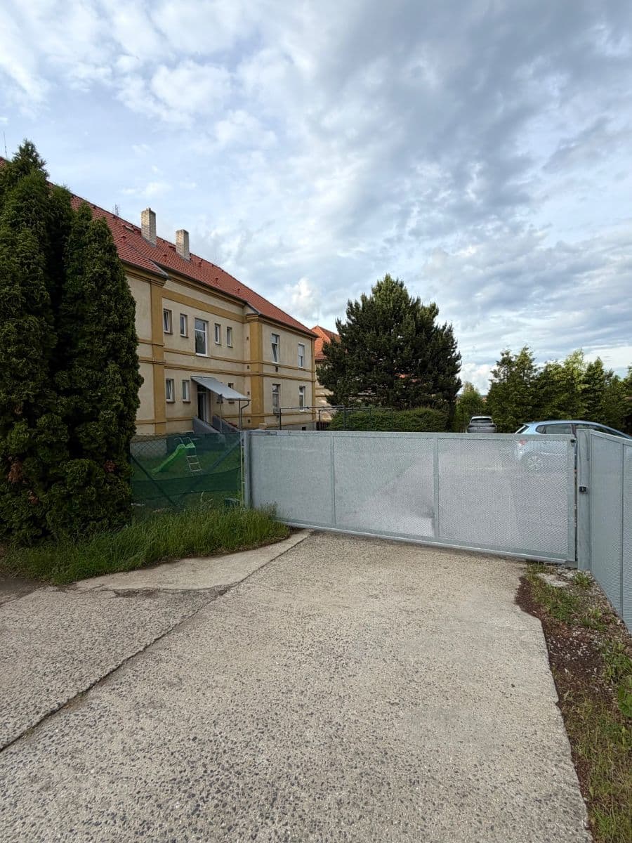 Predaj bytu 1-izbový 26 m², Plzeňská, Králův Dvůr, Středočeský kraj Predaj bytu 1-izbový 26 m², Plzeňská, Králův Dvůr, Středočeský kraj