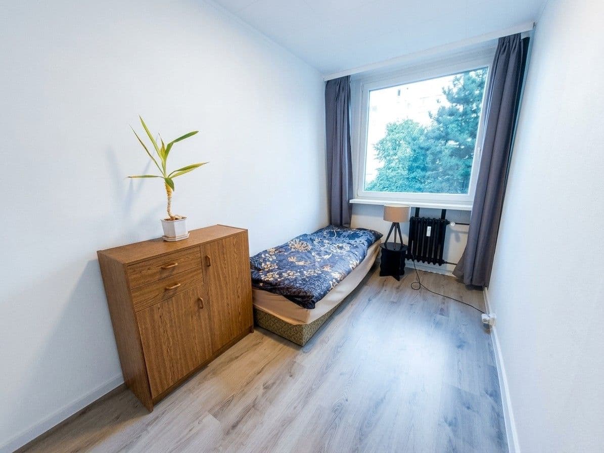 Prenájom bytu 3-izbový 70 m², Machkova, Praha, Praha Prenájom bytu 3-izbový 70 m², Machkova, Praha, Praha