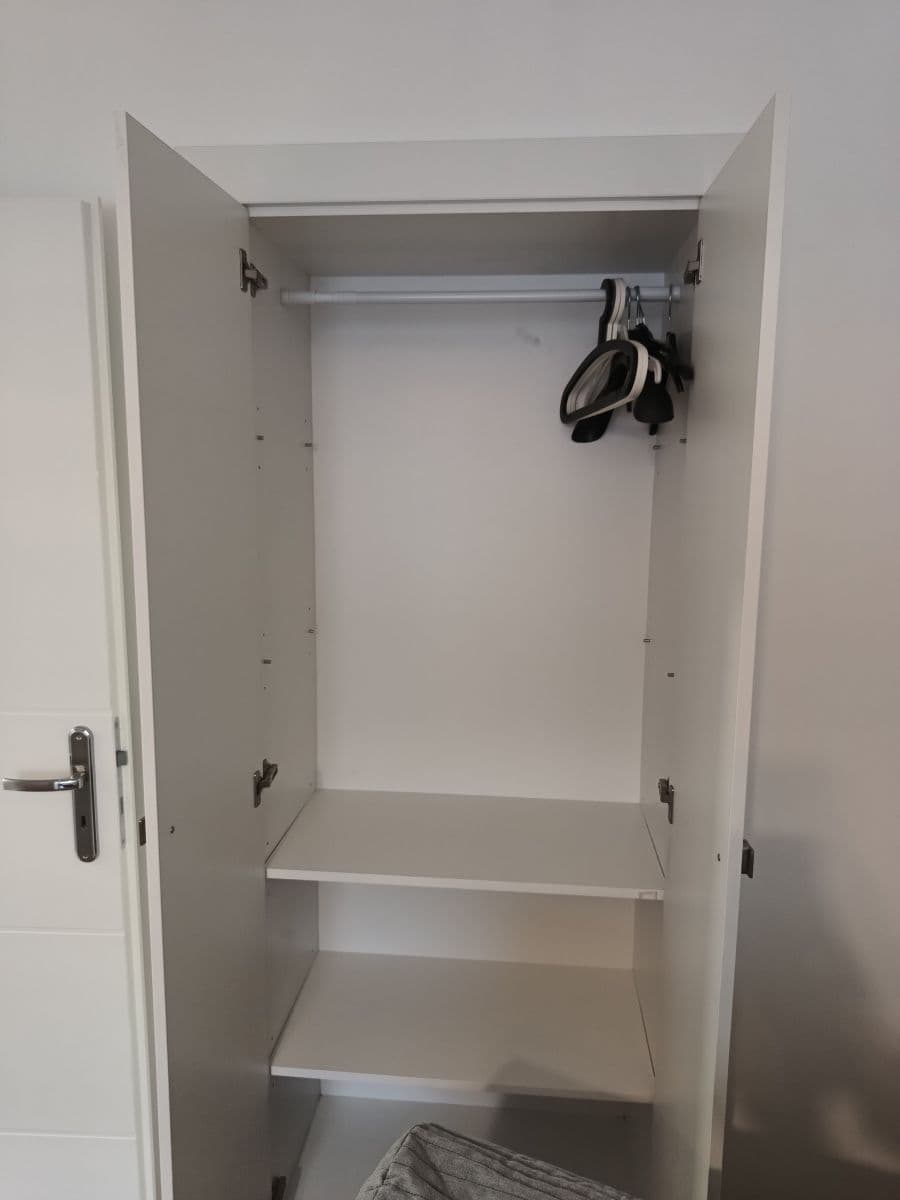 Prenájom bytu 37 m², Hradební, Praha, Praha Prenájom bytu 37 m², Hradební, Praha, Praha