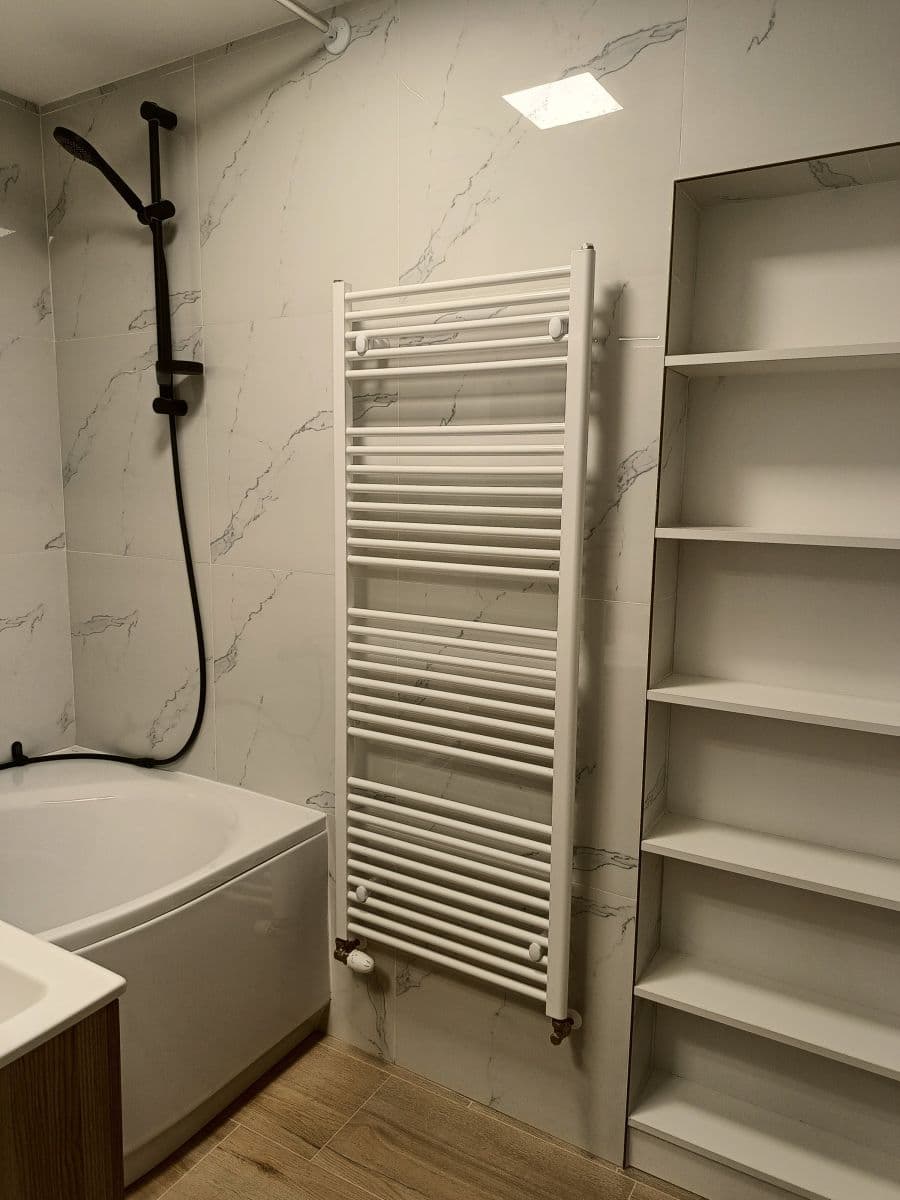 Prenájom bytu 37 m², Hradební, Praha, Praha Prenájom bytu 37 m², Hradební, Praha, Praha