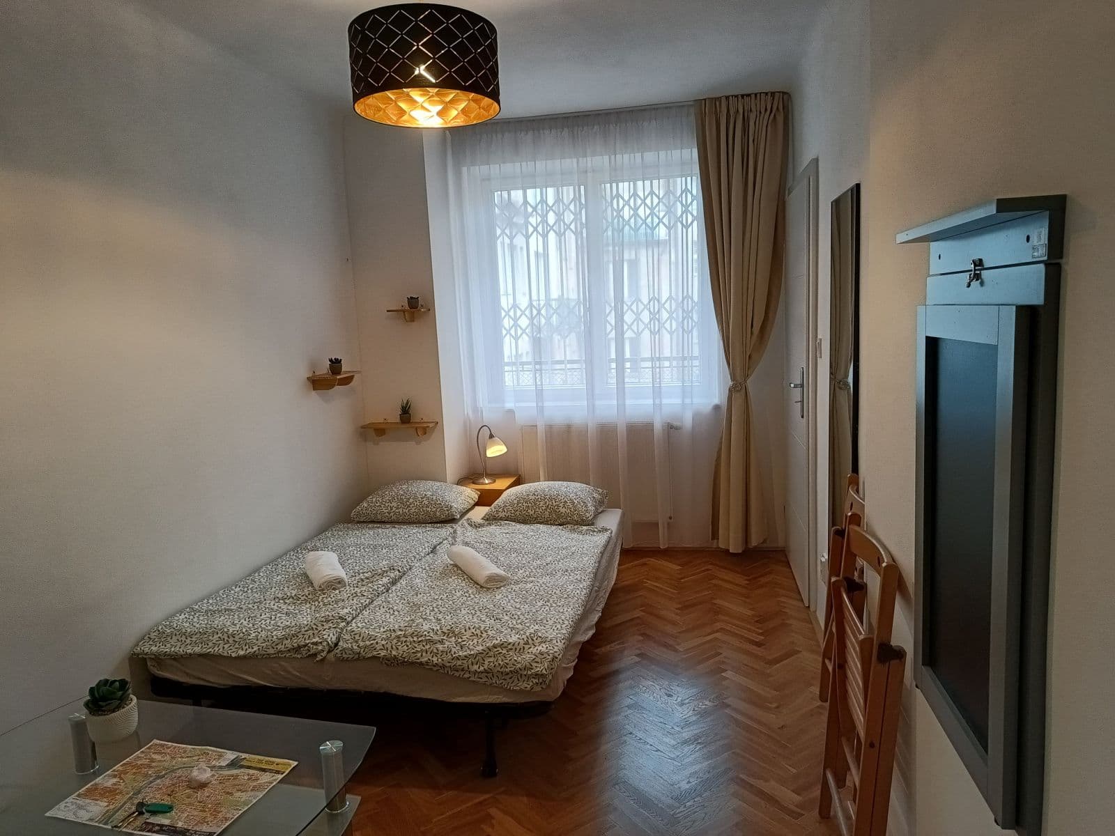 Prenájom bytu 37 m², Hradební, Praha, Praha Prenájom bytu 37 m², Hradební, Praha, Praha