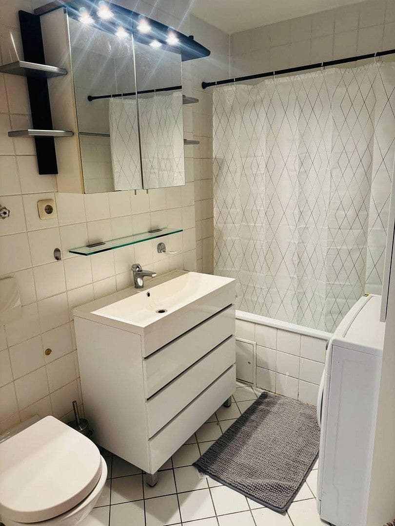 Prenájom bytu 3-izbový 71 m², Bahnhofallee 11, Markt Schwaben, Bavorsko Prenájom bytu 3-izbový 71 m², Bahnhofallee 11, Markt Schwaben, Bavorsko