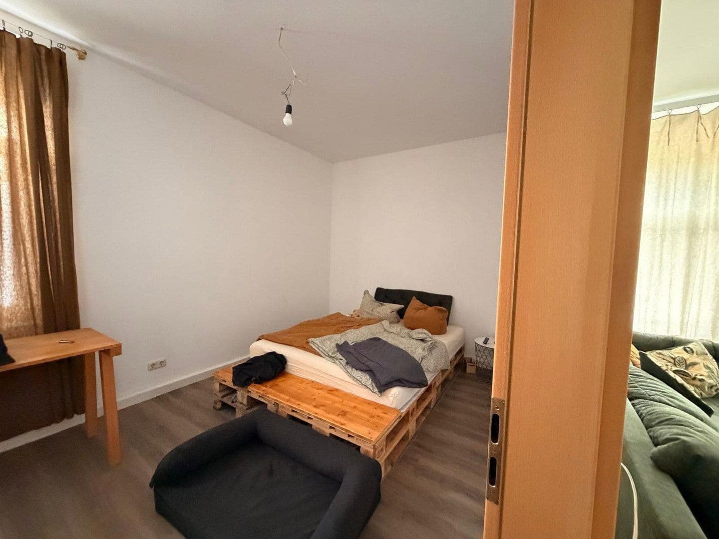 Prenájom bytu 2-izbový 58 m², August-Bebel-Str. 9, Hirschberg, Durínsko Prenájom bytu 2-izbový 58 m², August-Bebel-Str. 9, Hirschberg, Durínsko