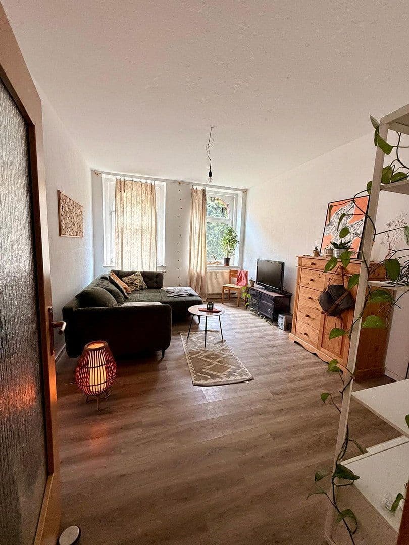 Prenájom bytu 2-izbový 58 m², August-Bebel-Str. 9, Hirschberg, Durínsko Prenájom bytu 2-izbový 58 m², August-Bebel-Str. 9, Hirschberg, Durínsko