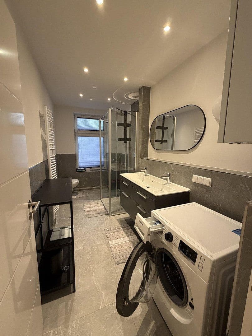 Prenájom bytu 3-izbový 80 m², Berlin, Berlín Prenájom bytu 3-izbový 80 m², Berlin, Berlín