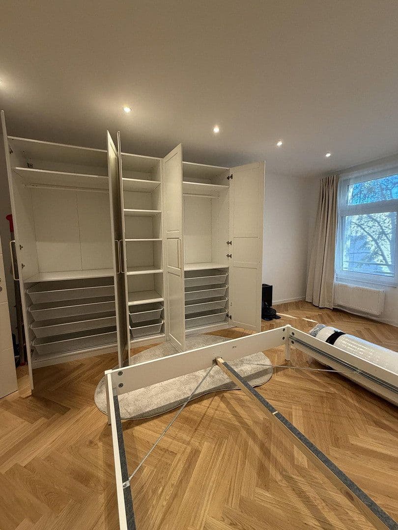 Prenájom bytu 3-izbový 80 m², Berlin, Berlín Prenájom bytu 3-izbový 80 m², Berlin, Berlín