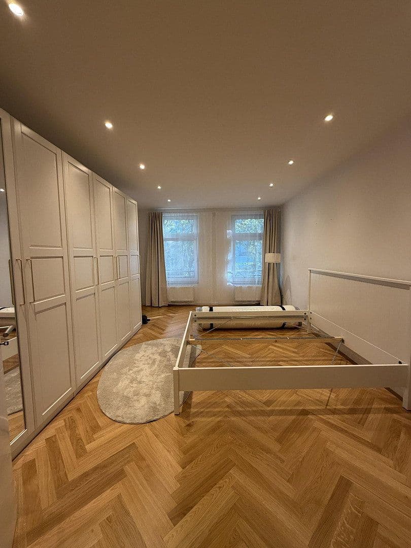 Prenájom bytu 3-izbový 80 m², Berlin, Berlín Prenájom bytu 3-izbový 80 m², Berlin, Berlín