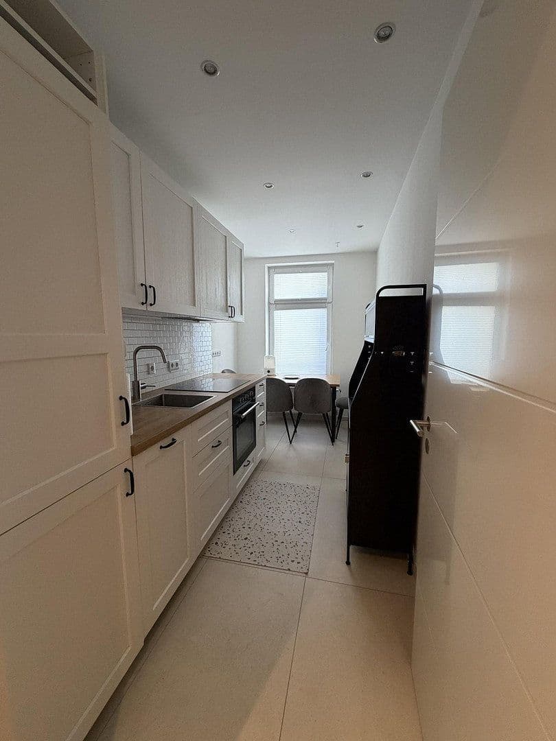 Prenájom bytu 3-izbový 80 m², Berlin, Berlín Prenájom bytu 3-izbový 80 m², Berlin, Berlín