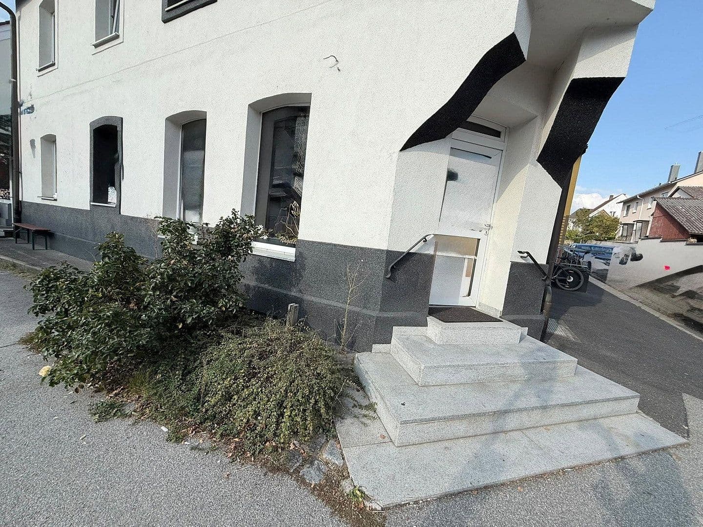Prenájom kancelárie 72 m², Prechtlstr. 1, Kümmersbruck, Bavorsko Prenájom kancelárie 72 m², Prechtlstr. 1, Kümmersbruck, Bavorsko