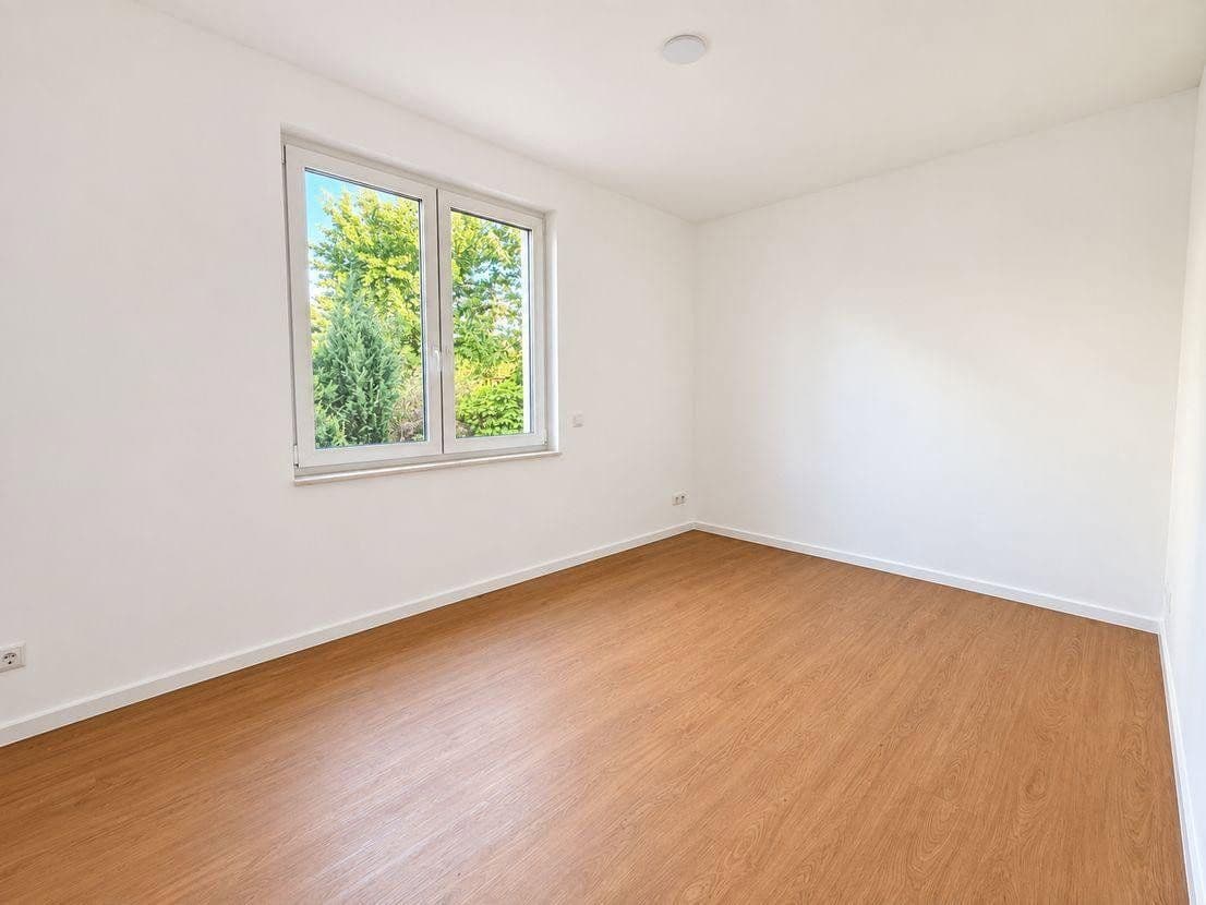 Prenájom bytu 4-izbový 90 m², Ahrensfelde, Brandenbursko Prenájom bytu 4-izbový 90 m², Ahrensfelde, Brandenbursko