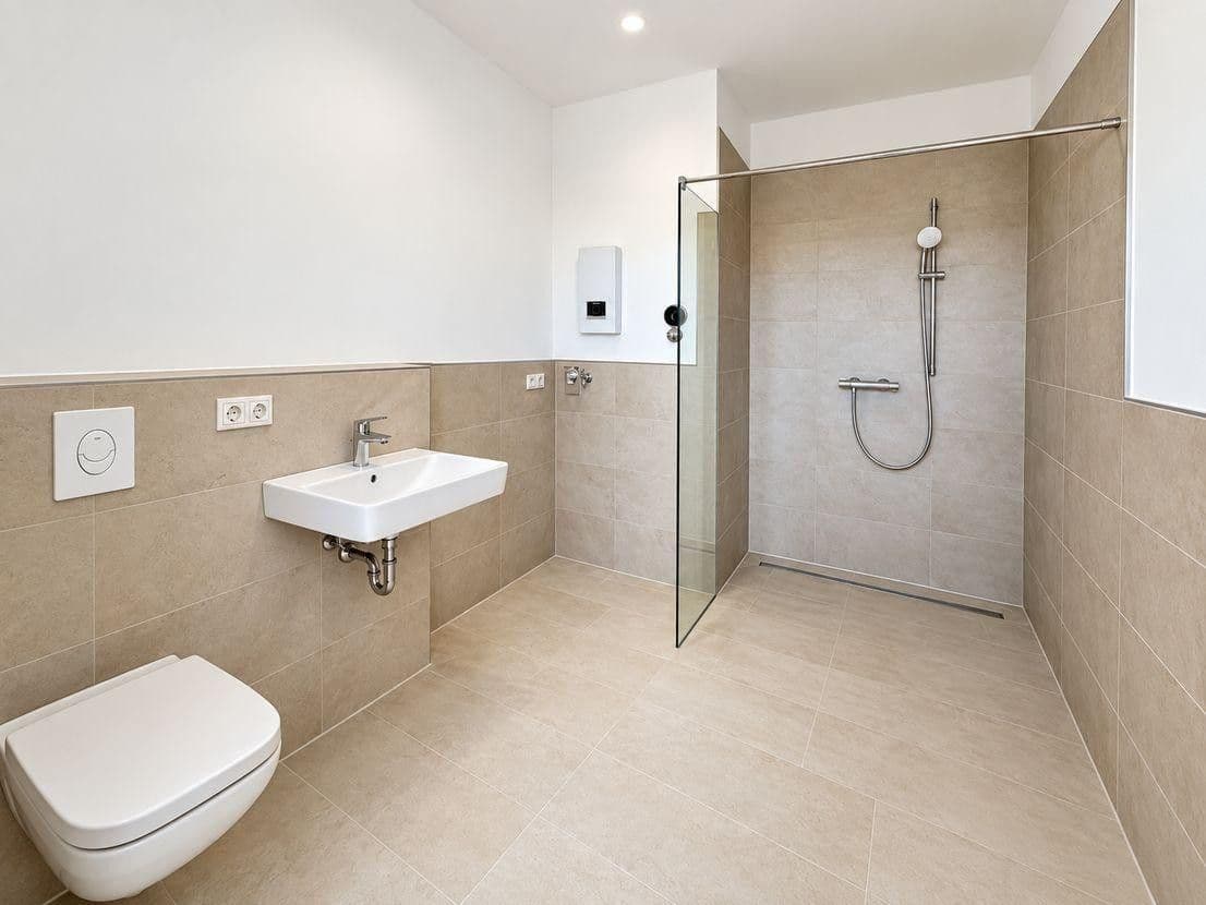 Prenájom bytu 4-izbový 90 m², Ahrensfelde, Brandenbursko Prenájom bytu 4-izbový 90 m², Ahrensfelde, Brandenbursko