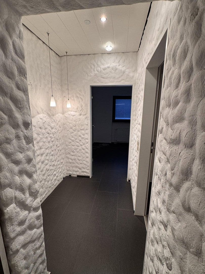 Prenájom bytu 4-izbový 123 m², Karbener Straẞe 1a, Nidderau, Hesensko Prenájom bytu 4-izbový 123 m², Karbener Straẞe 1a, Nidderau, Hesensko