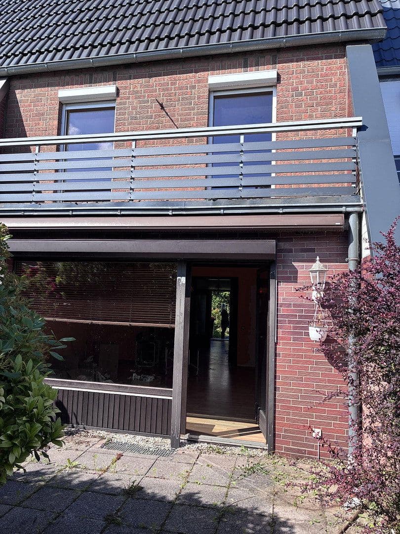Predaj domu 106 m², pozemok 220 m², Drosselstieg 7, Henstedt-Ulzburg, Šlezvicko-Holštajnsko Predaj domu 106 m², pozemok 220 m², Drosselstieg 7, Henstedt-Ulzburg, Šlezvicko-Holštajnsko