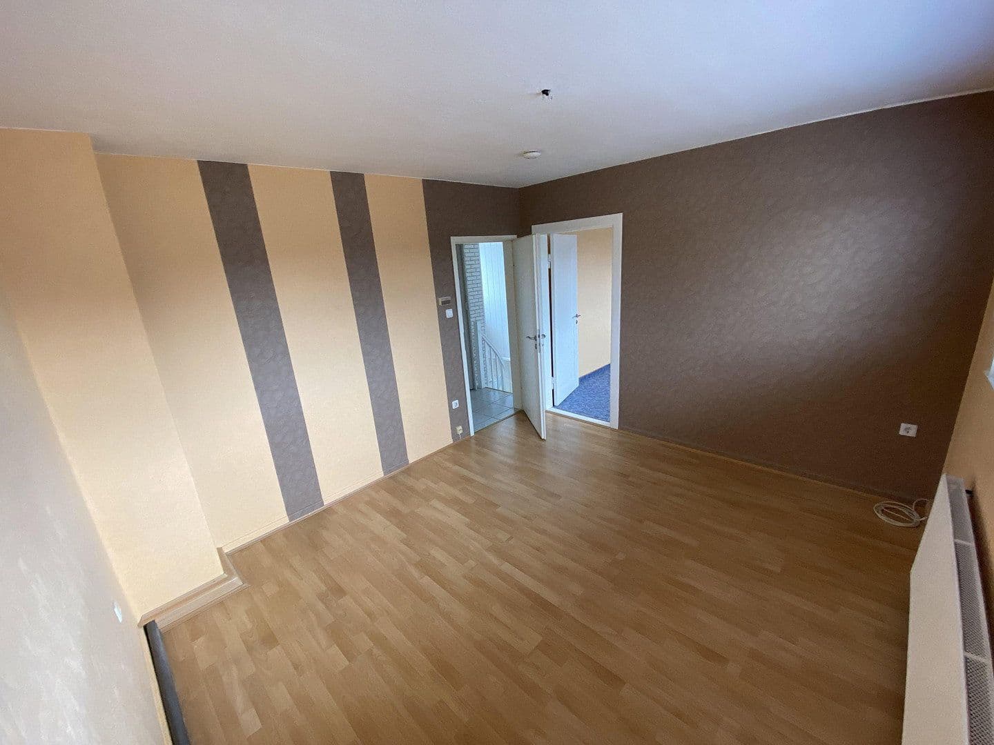Predaj domu 474 m², pozemok 1.269 m², Neumünster, Šlezvicko-Holštajnsko Predaj domu 474 m², pozemok 1.269 m², Neumünster, Šlezvicko-Holštajnsko