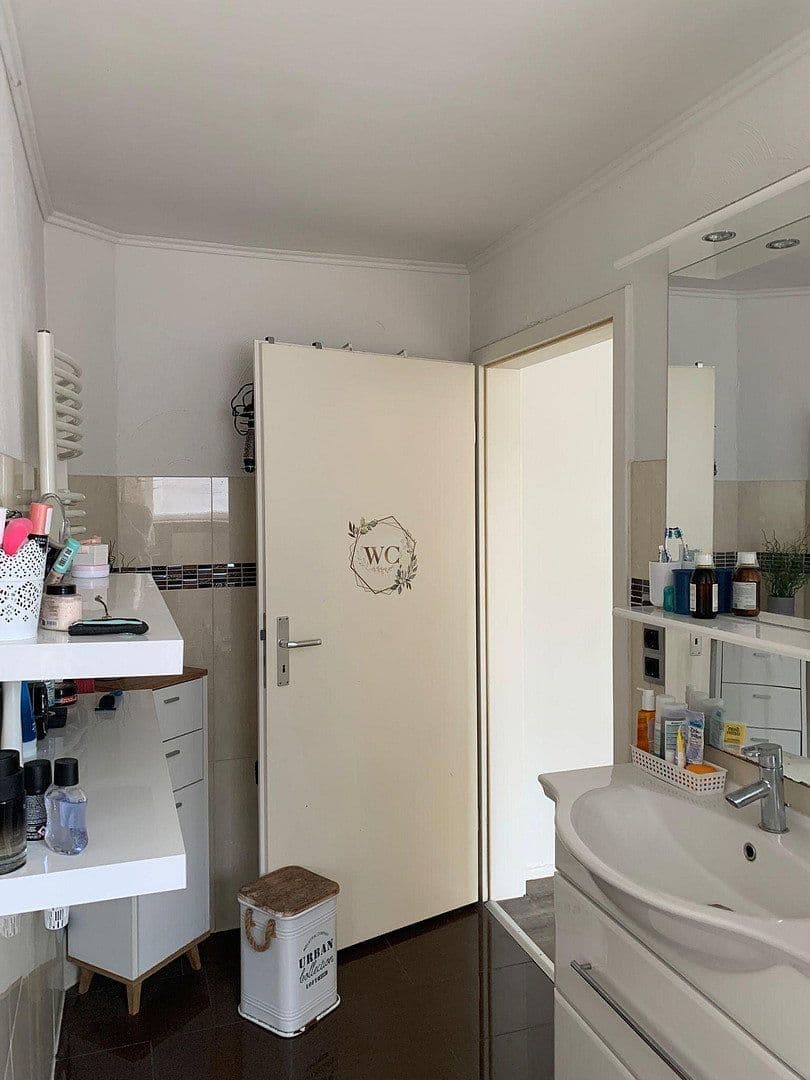 Predaj domu 474 m², pozemok 1.269 m², Neumünster, Šlezvicko-Holštajnsko Predaj domu 474 m², pozemok 1.269 m², Neumünster, Šlezvicko-Holštajnsko