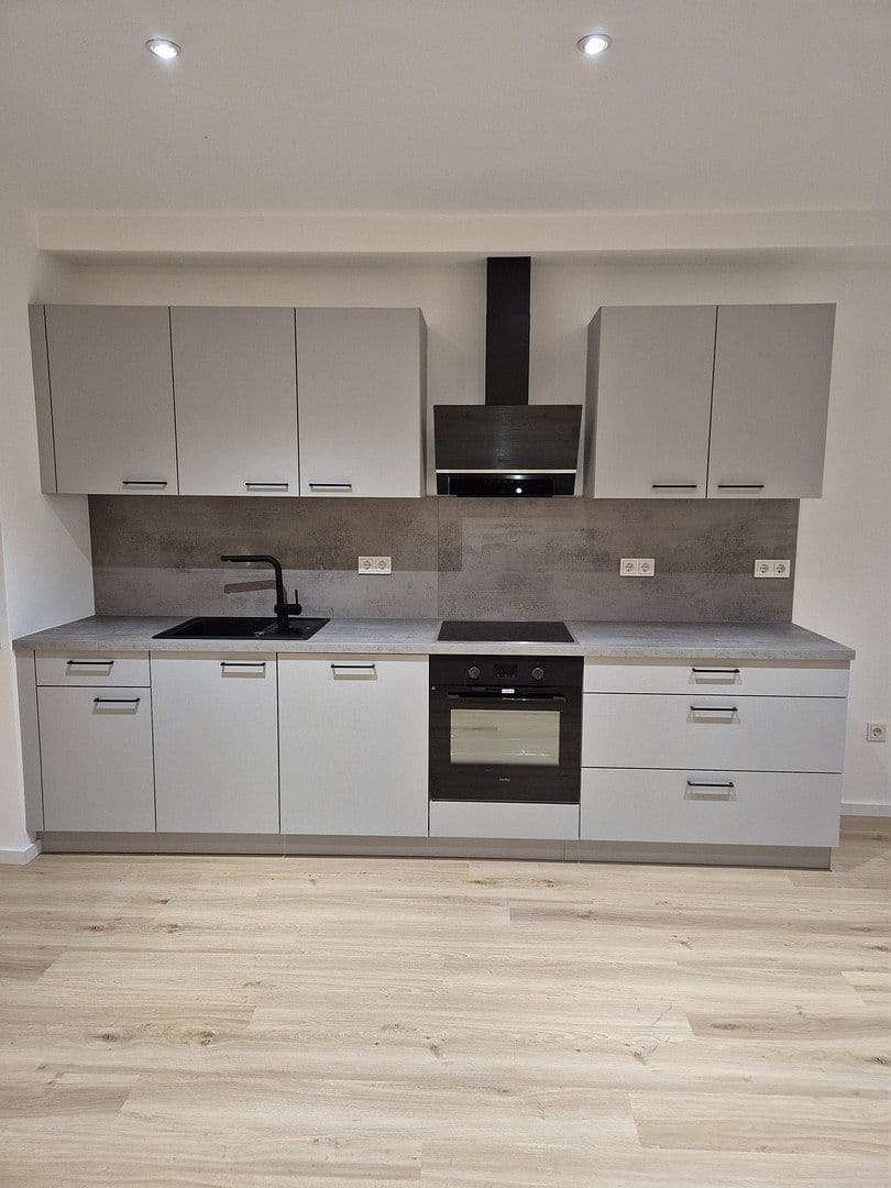 Prenájom bytu 4-izbový 113 m², Bühler Straße 138, Saarbrücken, Sársko Prenájom bytu 4-izbový 113 m², Bühler Straße 138, Saarbrücken, Sársko
