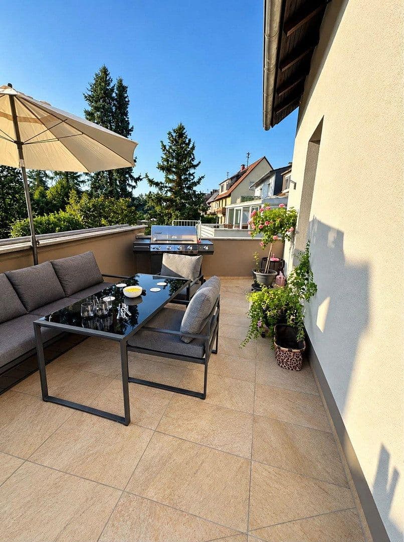 Prenájom bytu 4-izbový 113 m², Bühler Straße 138, Saarbrücken, Sársko Prenájom bytu 4-izbový 113 m², Bühler Straße 138, Saarbrücken, Sársko