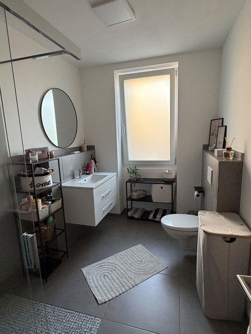 Prenájom bytu 4-izbový 113 m², Bühler Straße 138, Saarbrücken, Sársko Prenájom bytu 4-izbový 113 m², Bühler Straße 138, Saarbrücken, Sársko