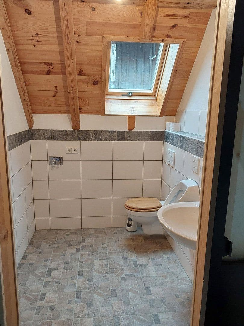 Prenájom domu 100 m², pozemok 200 m², Loßburg, Bádensko-Wurttembersko Prenájom domu 100 m², pozemok 200 m², Loßburg, Bádensko-Wurttembersko
