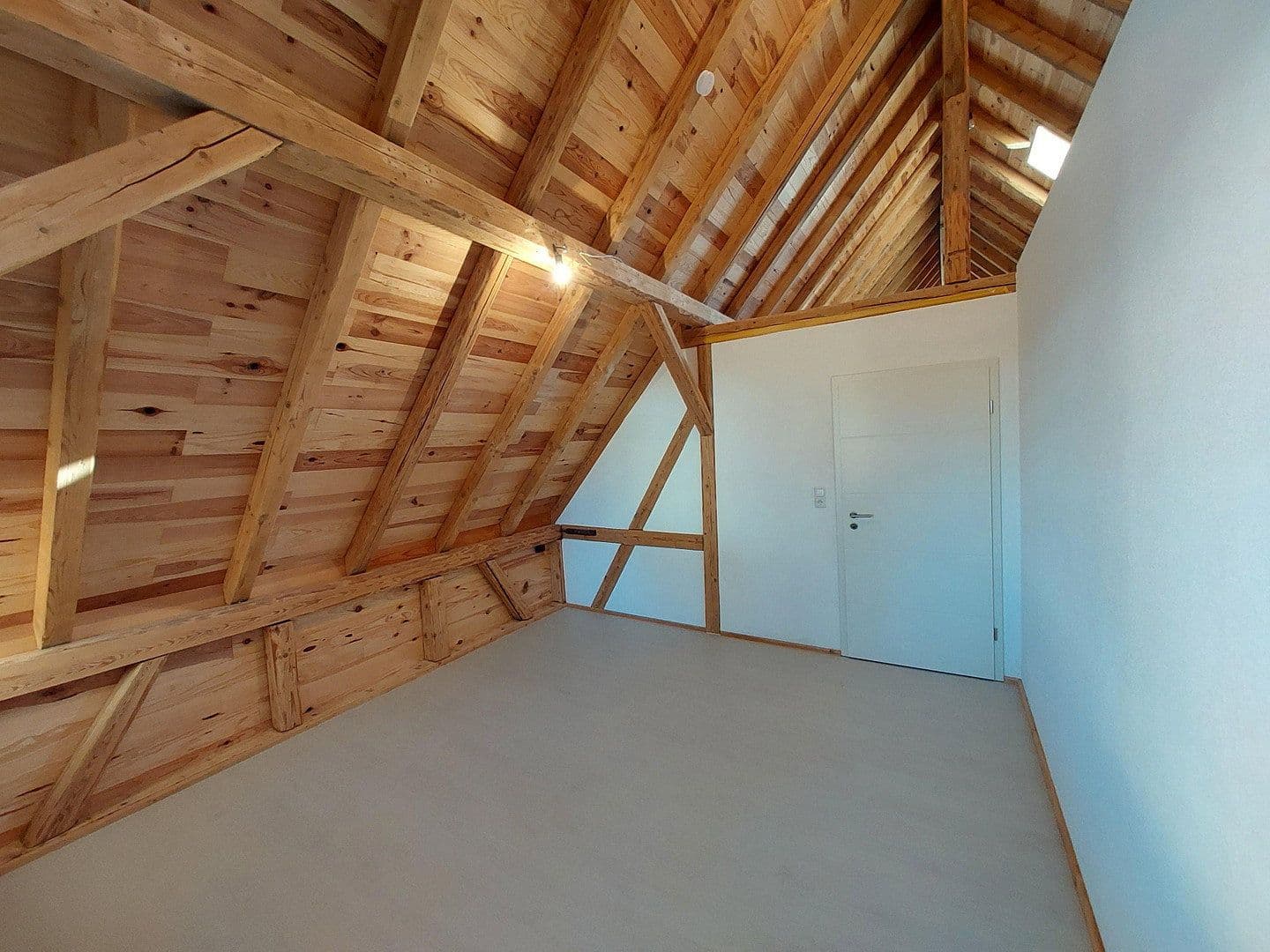 Prenájom domu 100 m², pozemok 200 m², Loßburg, Bádensko-Wurttembersko Prenájom domu 100 m², pozemok 200 m², Loßburg, Bádensko-Wurttembersko