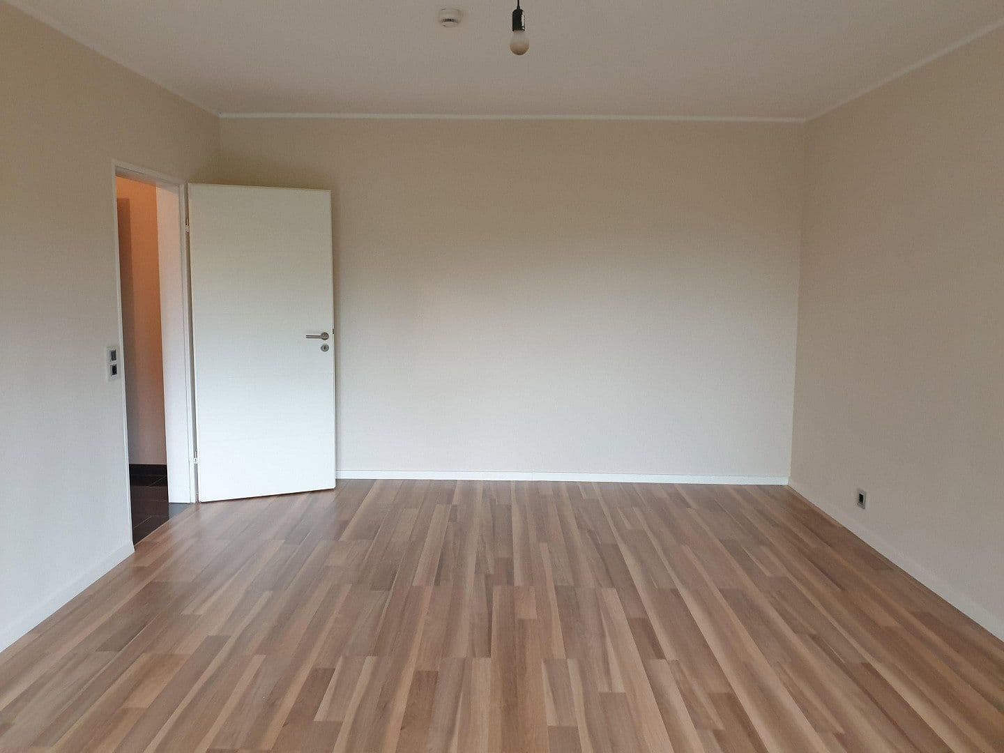 Prenájom bytu 1-izbový 39 m², Niddablick 1, Bad Vilbel, Hesensko Prenájom bytu 1-izbový 39 m², Niddablick 1, Bad Vilbel, Hesensko
