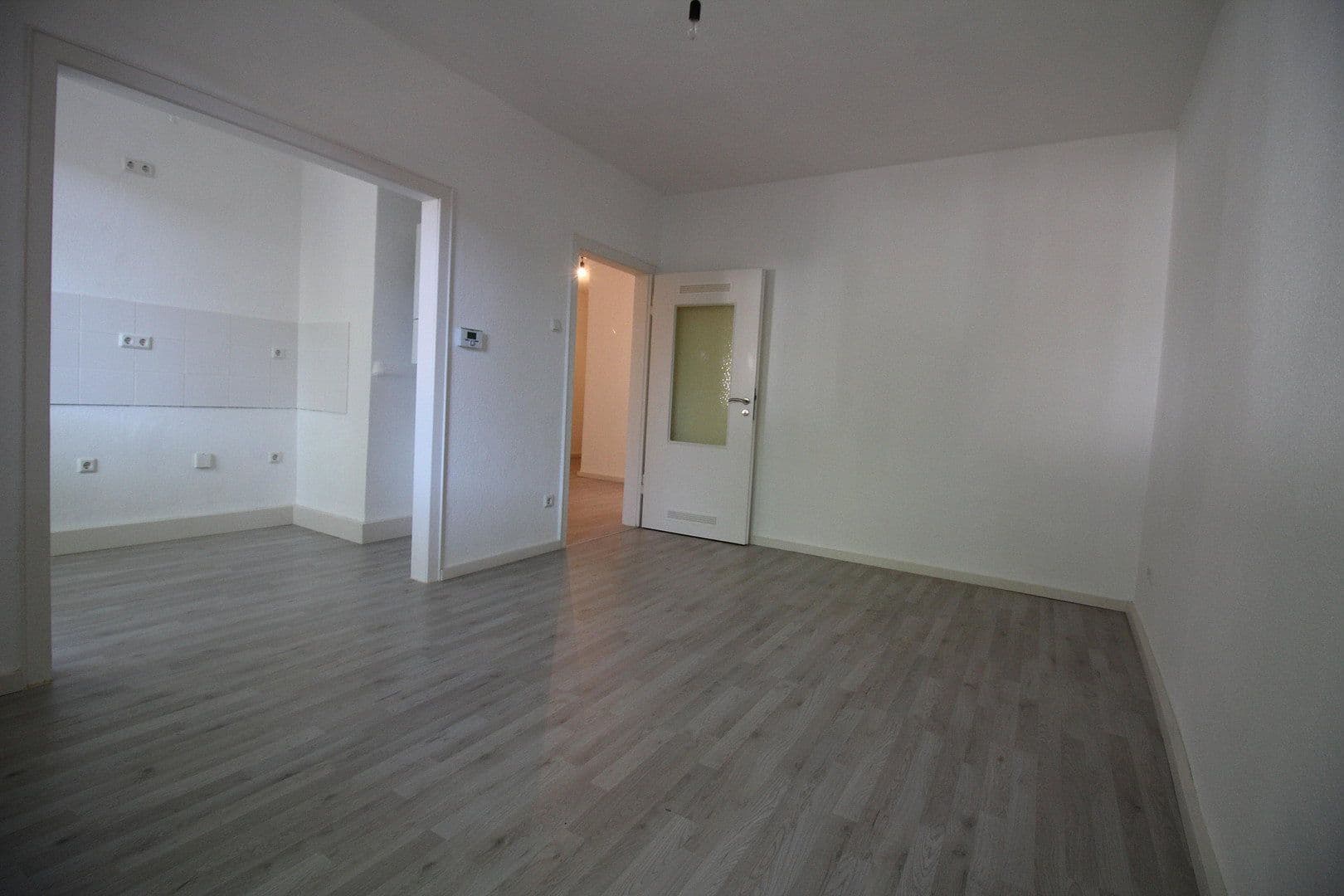Prenájom bytu 2-izbový 55 m², Dortmund, Severné Porýnie - Westfálsko Prenájom bytu 2-izbový 55 m², Dortmund, Severné Porýnie - Westfálsko