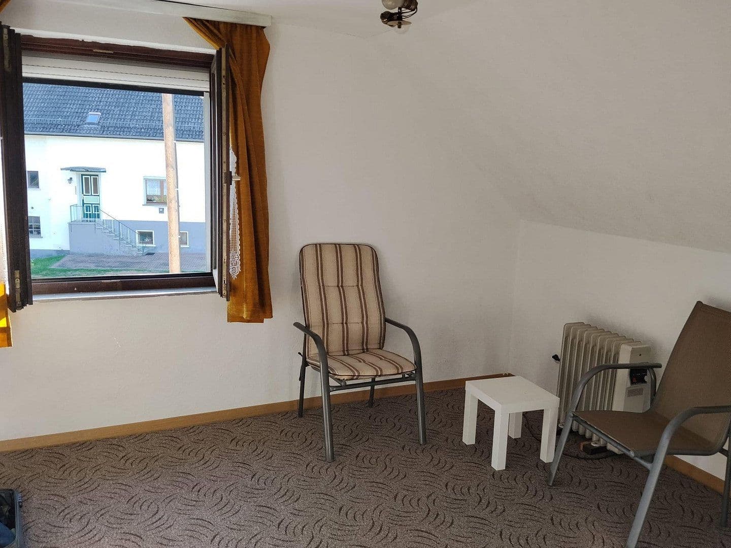 Predaj domu 188 m², pozemok 380 m², Hauptstr.16, Wimbach, Porýnie-Falcko Predaj domu 188 m², pozemok 380 m², Hauptstr.16, Wimbach, Porýnie-Falcko