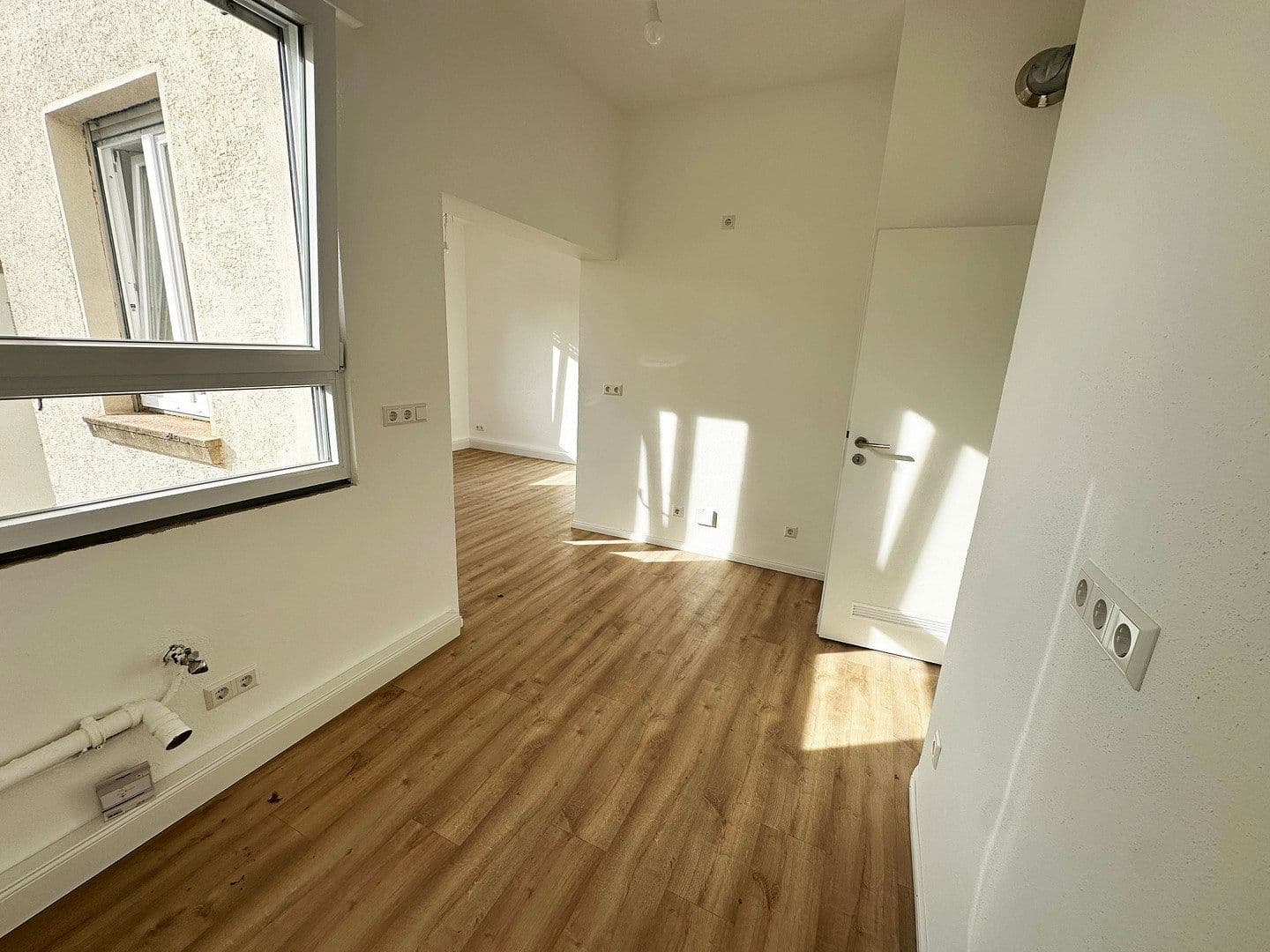 Prenájom bytu 3-izbový 83 m², Heilbronn, Bádensko-Wurttembersko Prenájom bytu 3-izbový 83 m², Heilbronn, Bádensko-Wurttembersko