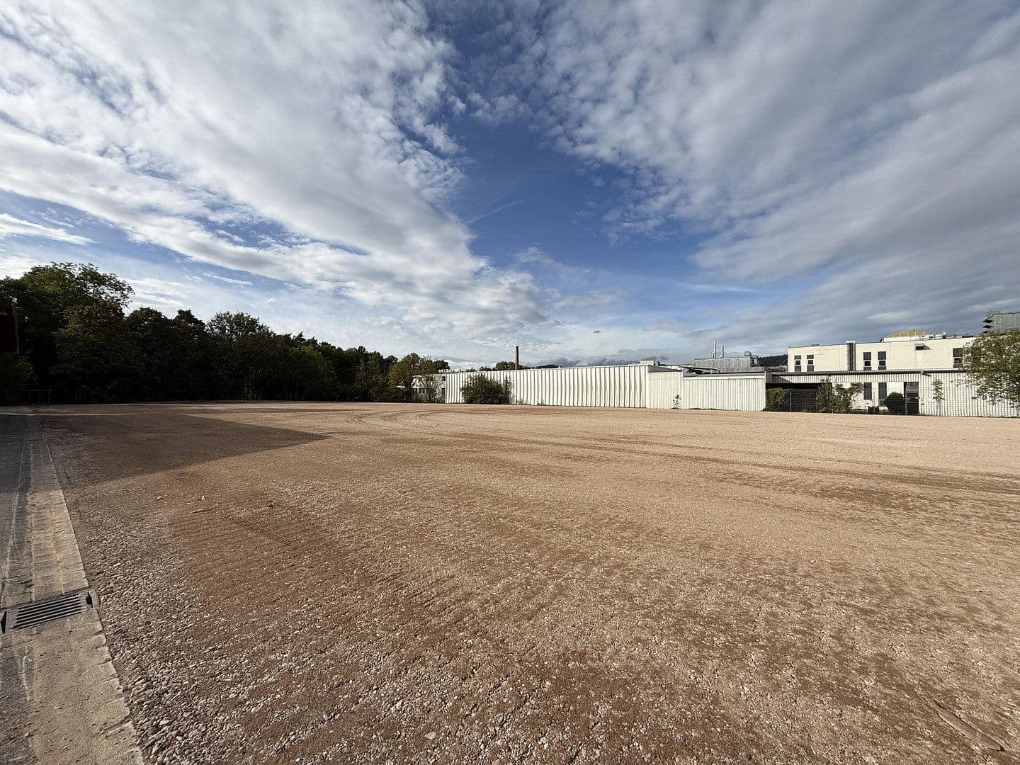 Predaj pozemku 5.643 m², Am Eschenbornrasen 25, Witzenhausen, Hesensko Predaj pozemku 5.643 m², Am Eschenbornrasen 25, Witzenhausen, Hesensko